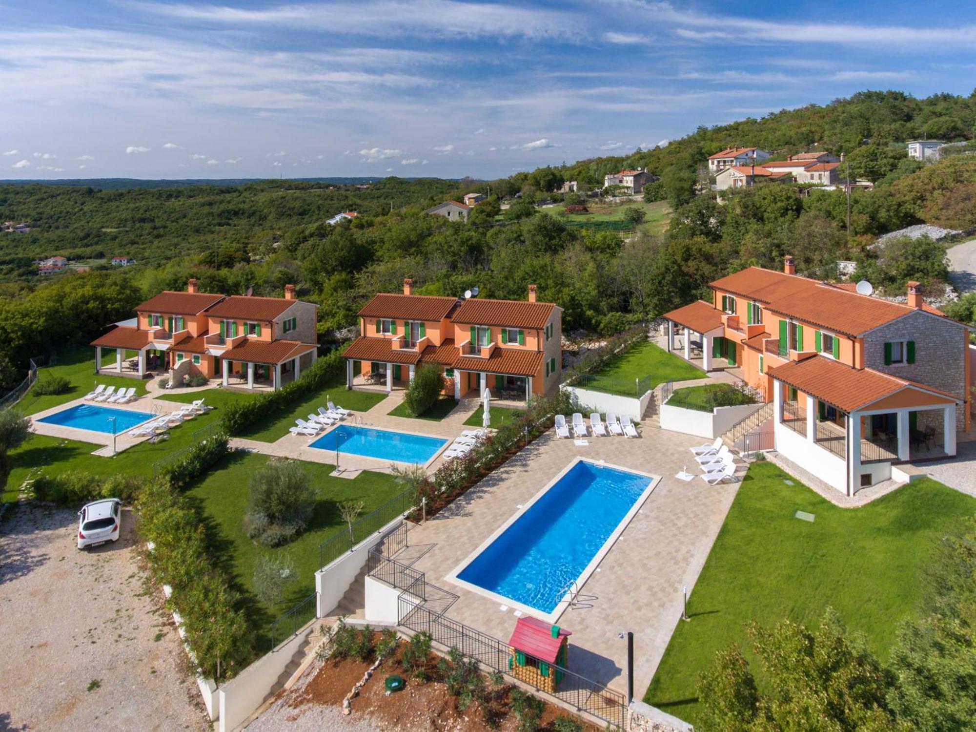 Apartments Athos Rabac Eksteriør bilde