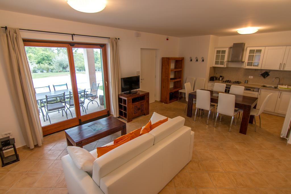 Apartments Athos Rabac Eksteriør bilde